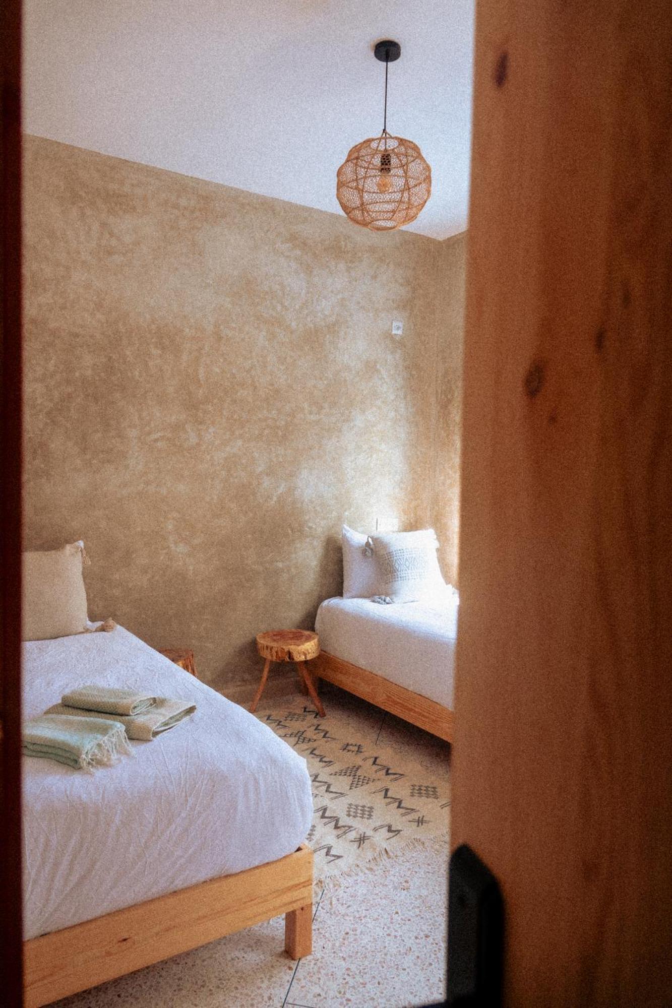 Melo Surf And Yoga Hotel Tamraght Buitenkant foto
